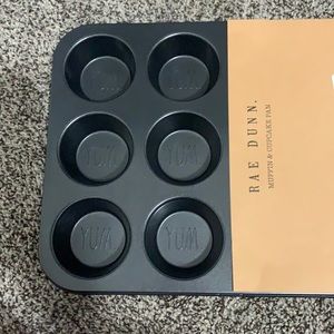 Rae Dunn - MUFFIN TIM - YUM NWT